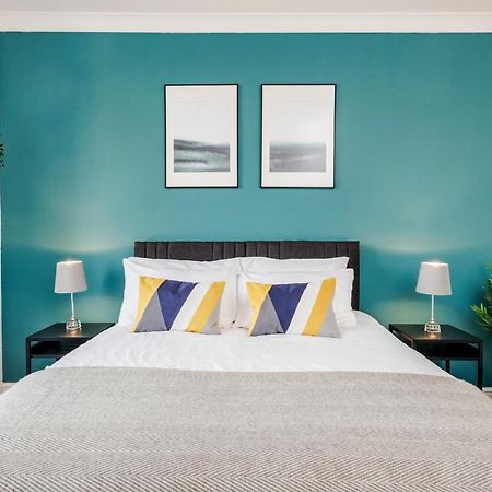 Business & Leisure 2 Bedroom & Parking By Damask Homes Ilford Buitenkant foto
