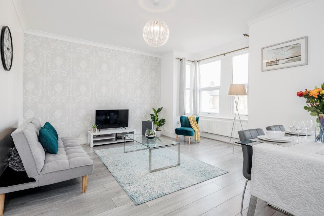 Business & Leisure 2 Bedroom & Parking By Damask Homes Ilford Buitenkant foto