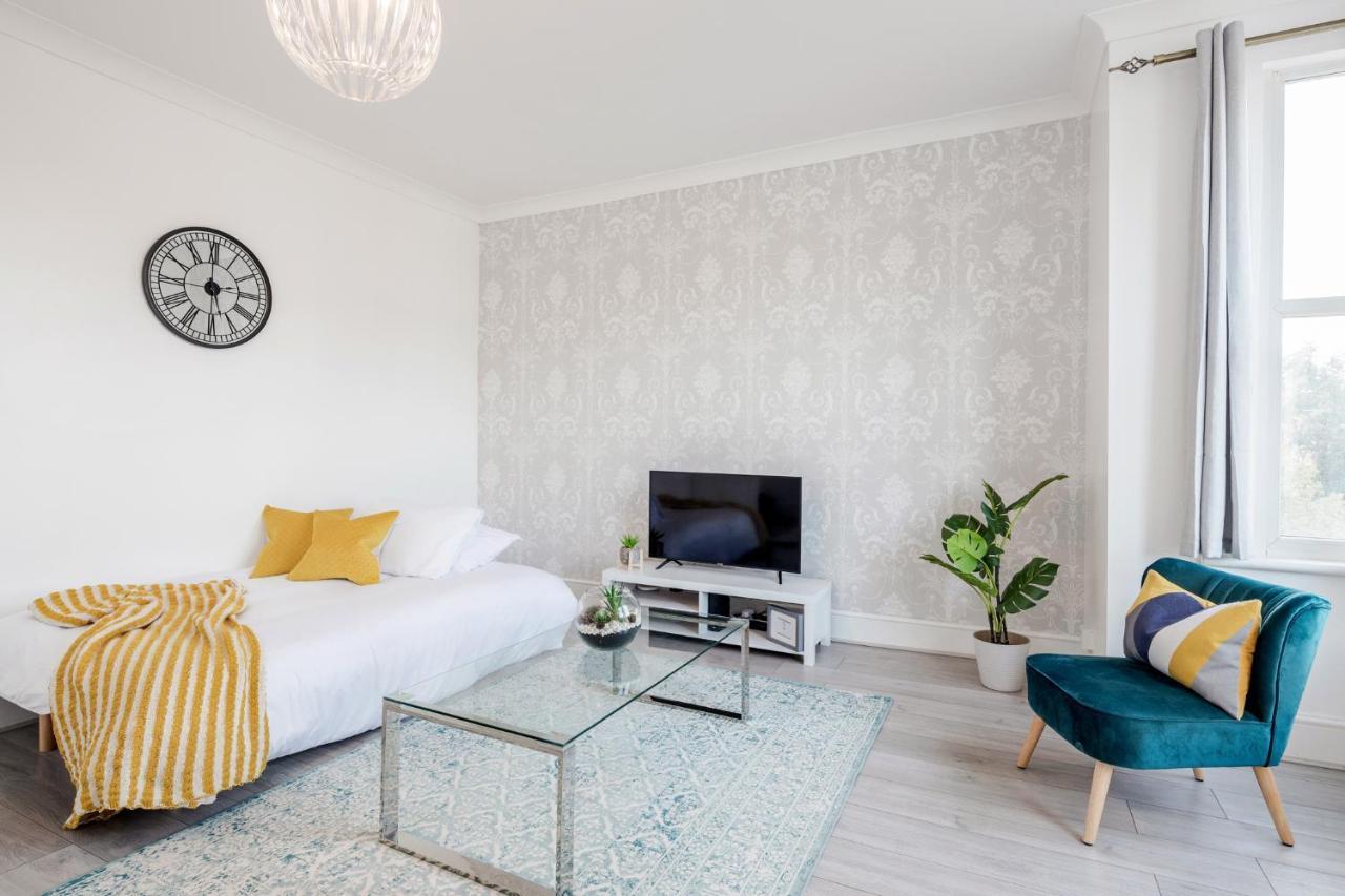 Business & Leisure 2 Bedroom & Parking By Damask Homes Ilford Buitenkant foto