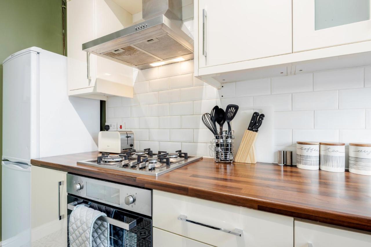 Business & Leisure 2 Bedroom & Parking By Damask Homes Ilford Buitenkant foto