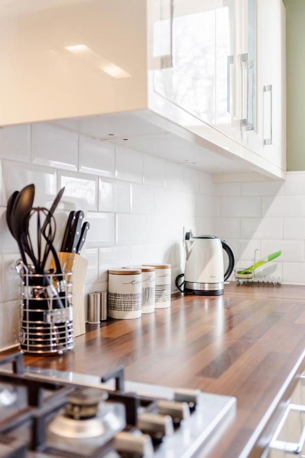 Business & Leisure 2 Bedroom & Parking By Damask Homes Ilford Buitenkant foto